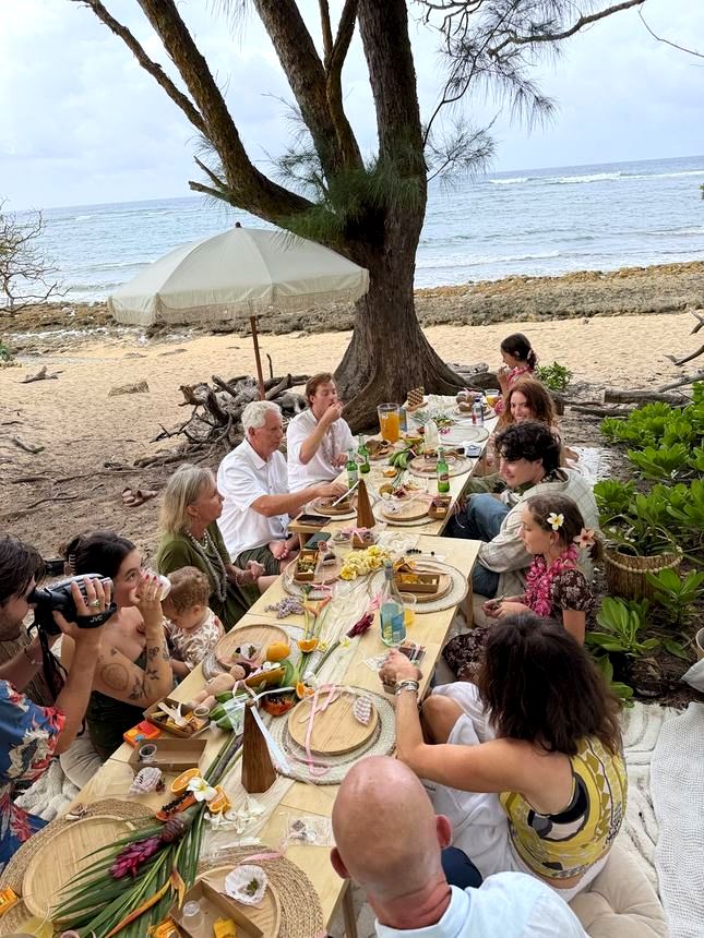 Beachfront Gatherings — Oahu Paradise Picnic