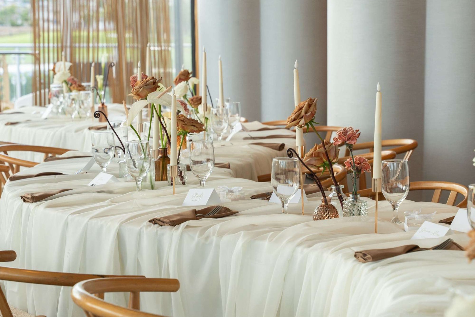 A wedding reception planned by Weddings By Hauʻoli on Oʻahu